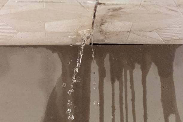Professional Water Damage Restoration technician working in Ooltewah, TN